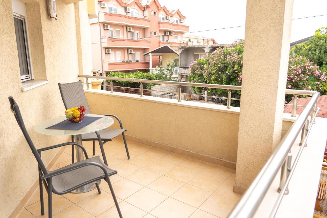 Apartments Sejla Ulcinj Exterior foto